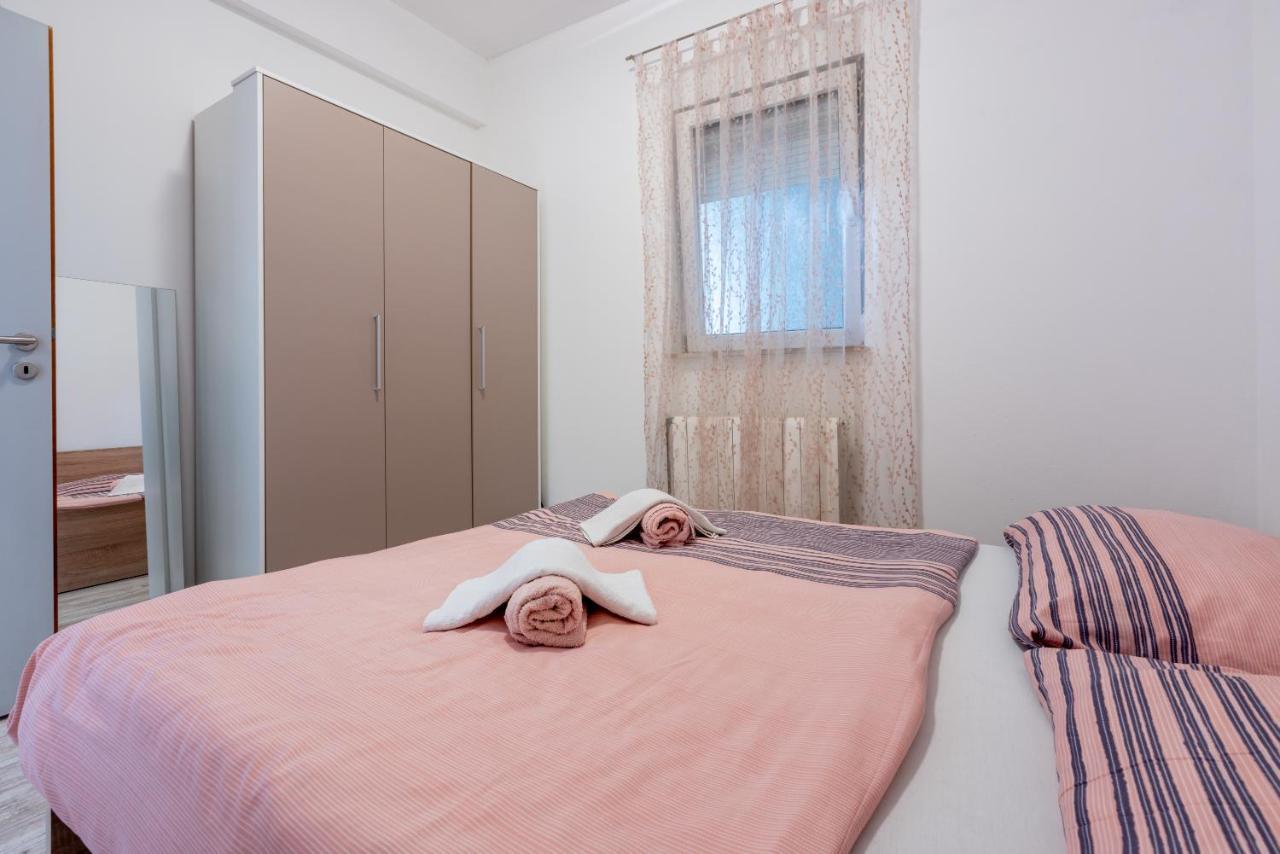 Apartments Antonija Цриквениця Екстер'єр фото