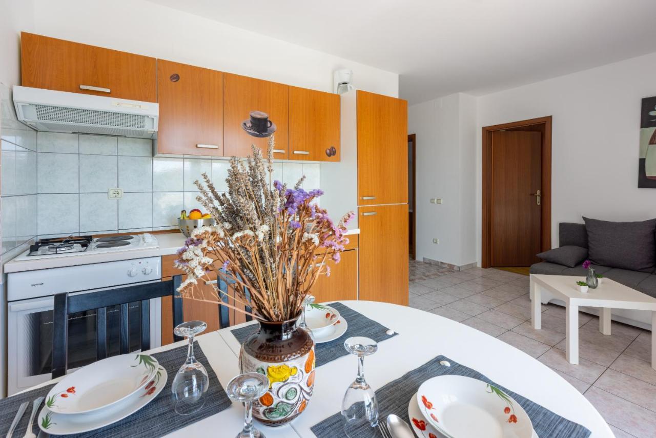 Apartments Antonija Цриквениця Екстер'єр фото