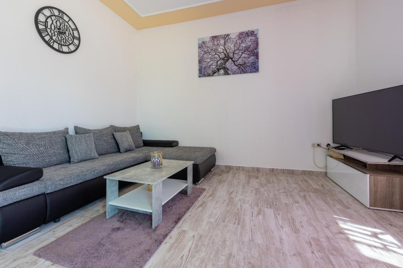Apartments Antonija Цриквениця Екстер'єр фото