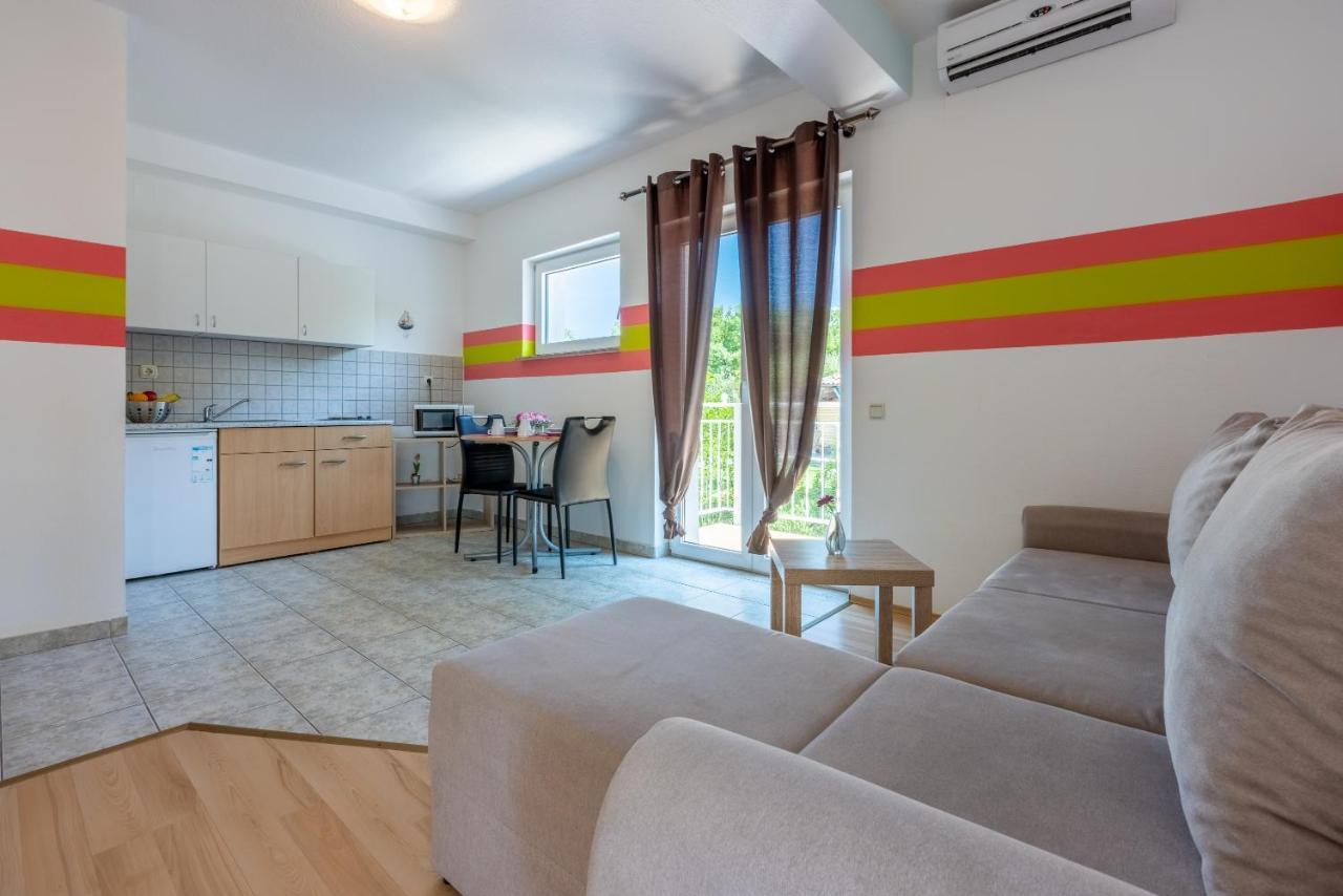 Apartments Antonija Цриквениця Екстер'єр фото