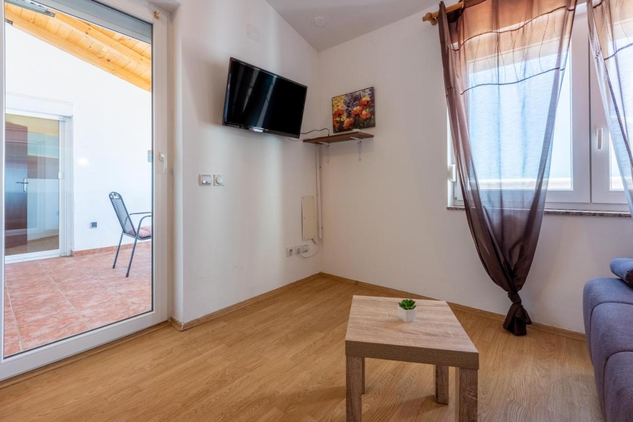 Apartments Antonija Цриквениця Екстер'єр фото