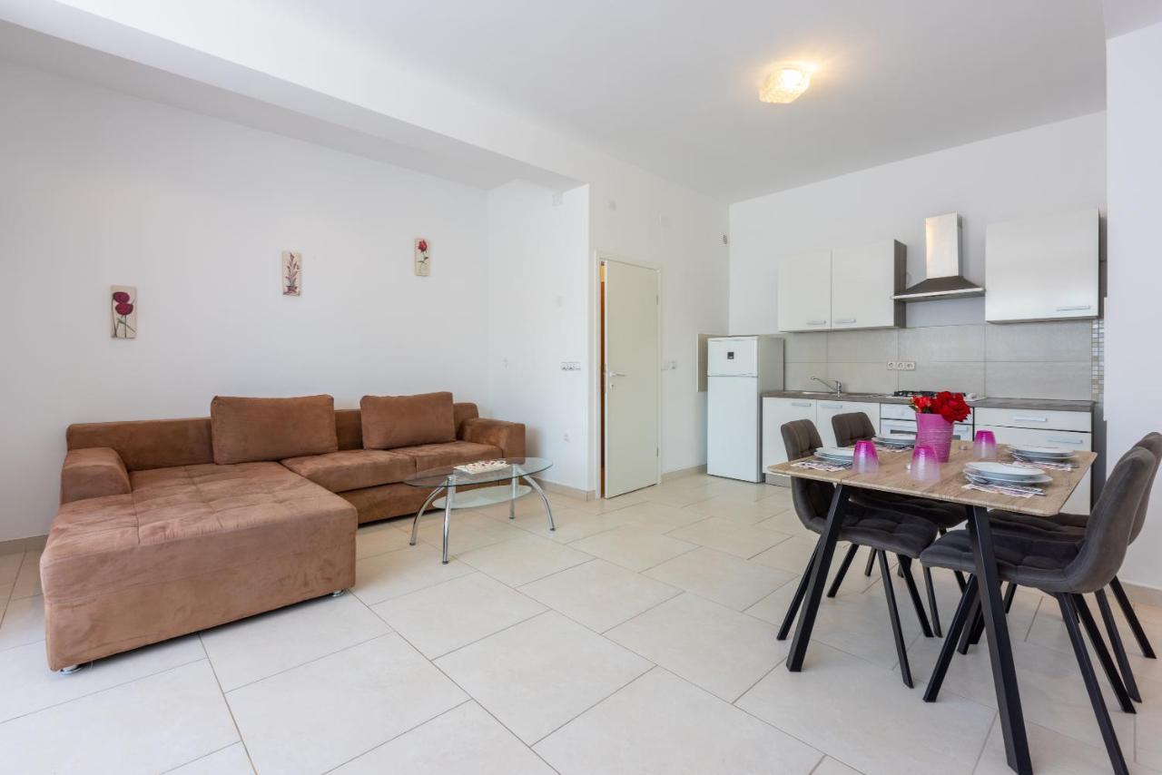 Apartments Antonija Цриквениця Екстер'єр фото